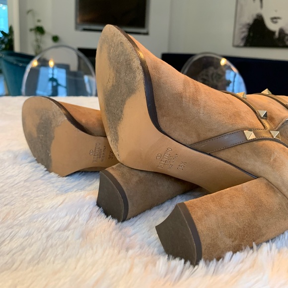 Valentino Tan Suede Ankle Boot with Rock Stud (size 36.5) - Picture 3 of 5